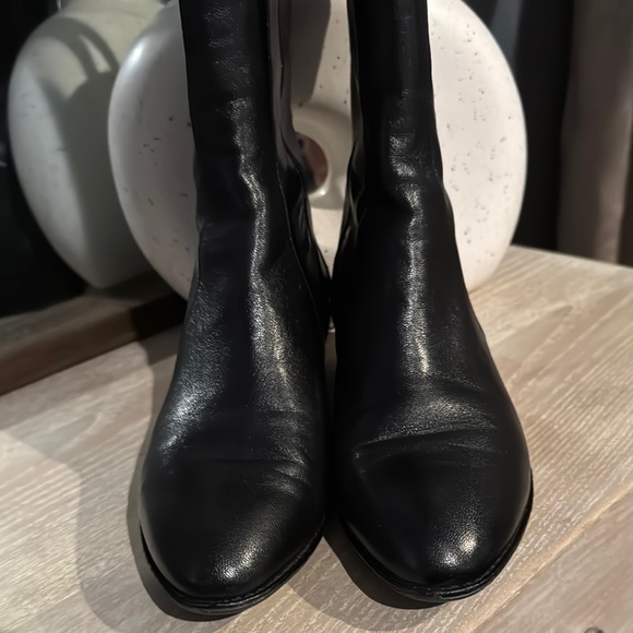 Cole Haan women's calf-length leather boots with fine heels - Picture 5 of 8